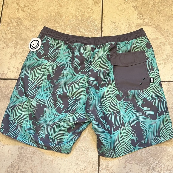 Disney / NEFF tropical Mickey shorts - Picture 4 of 4